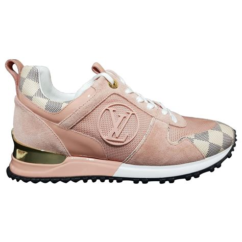 louis vuitton pink trainers women.